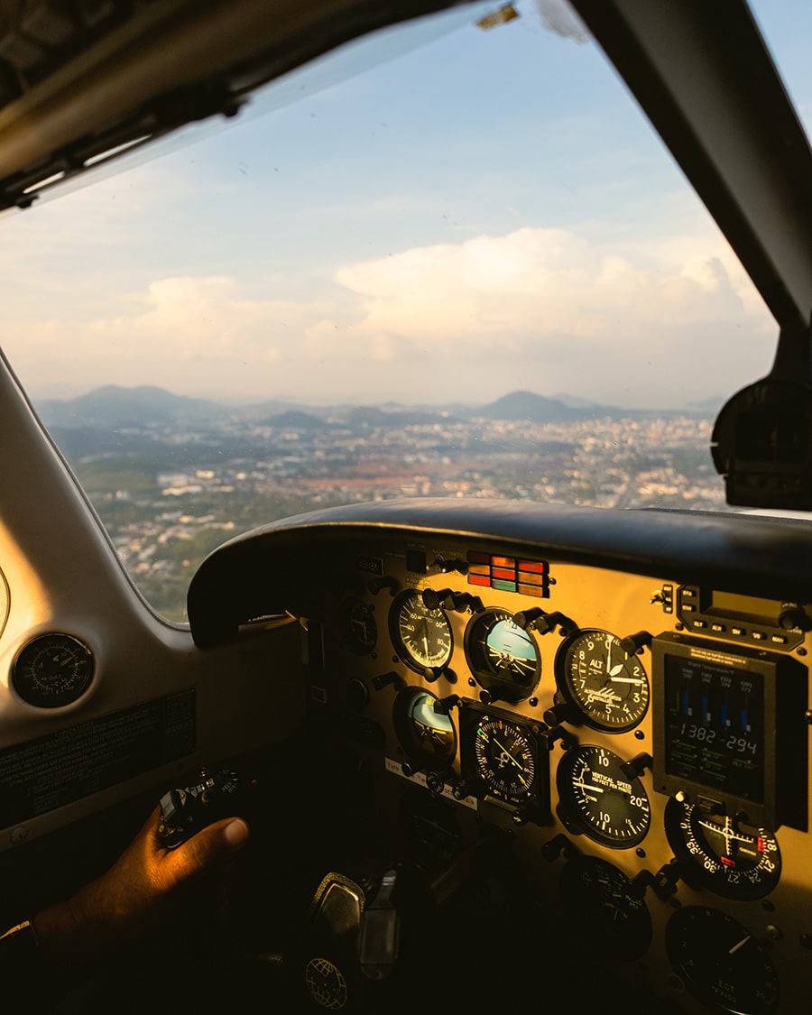 romantic-scenic-flight-phuket