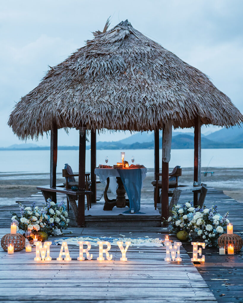 Ruby Sea Cafe Indoor Proposal Location Homeaway Picnic_5